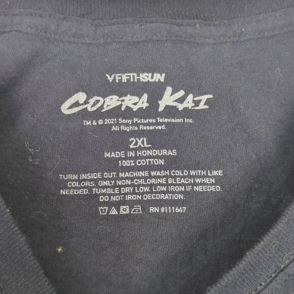 Fifth Sun Men’s 2XL XXL Karate Kid Cobra Kai Short Sleeve Black T-Shirt - Picture 5 of 5